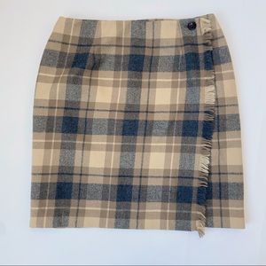 Vintage tan, cream, and gray plaid wool sk…